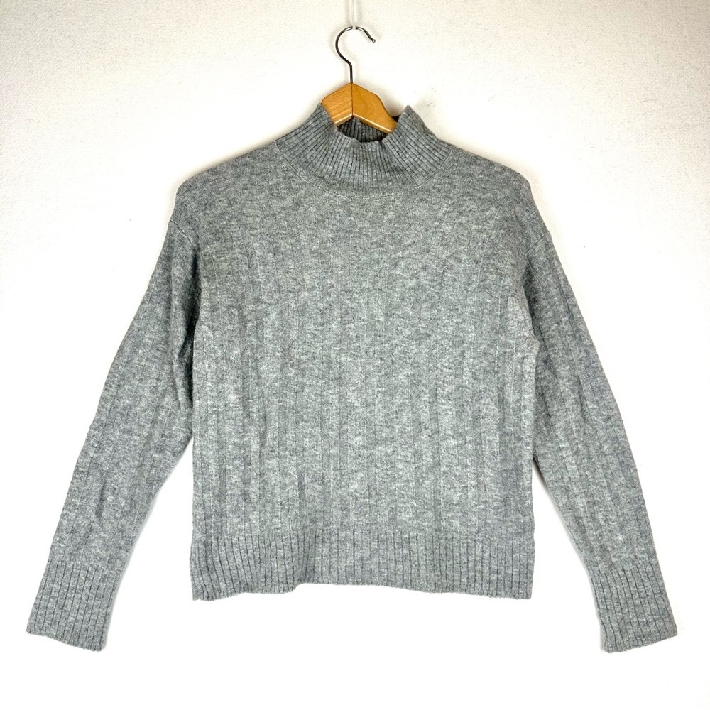 J Crew Mock Ribbed Wool/Alpaca Blend Sweater‎ Office Neutral Minimalist